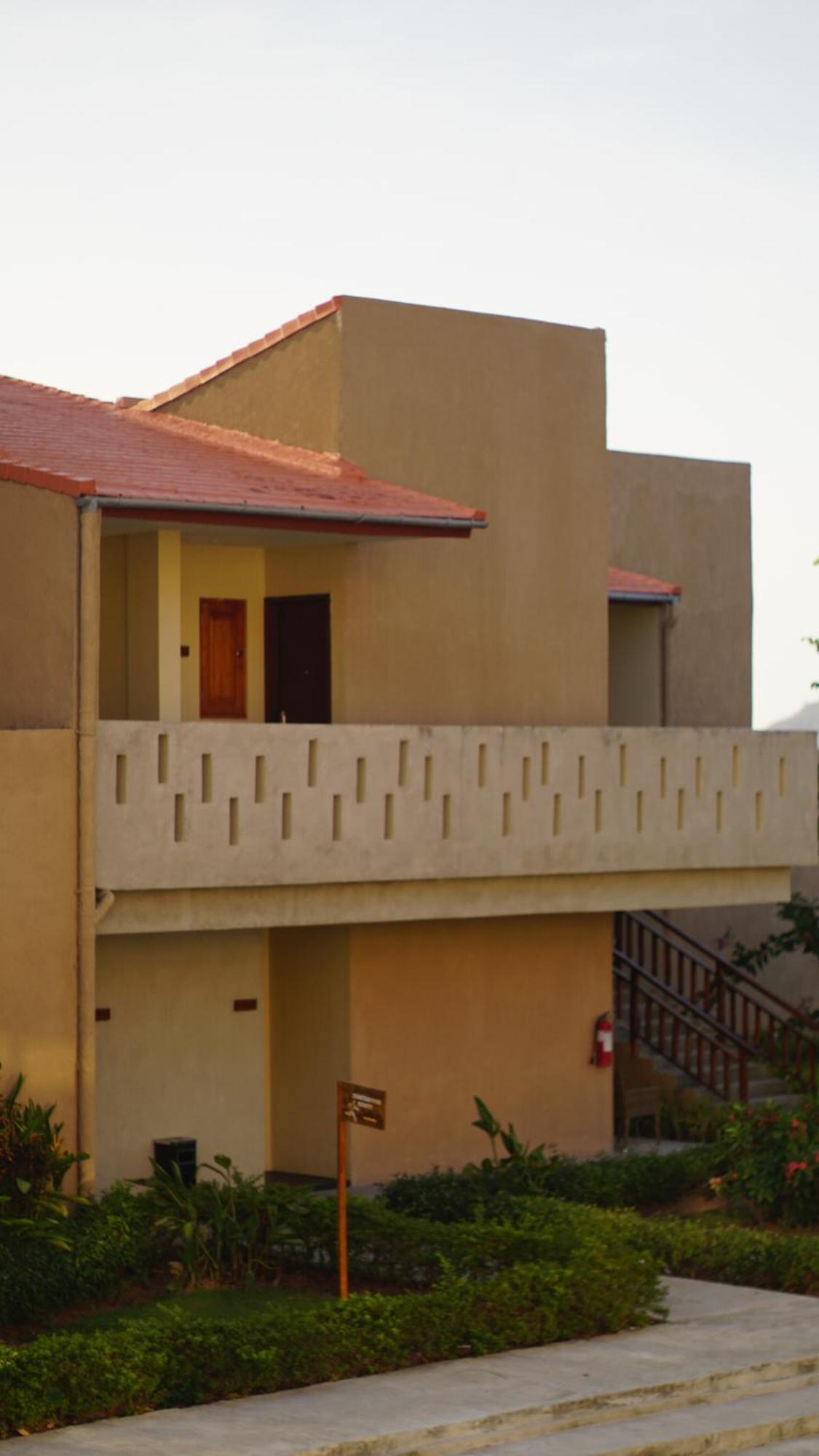 Luwansa Beach Hotel Labuan Bajo Exterior photo
